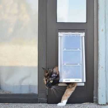 Alternative view of Endura Flap Pet Door Thermo Panel 3E