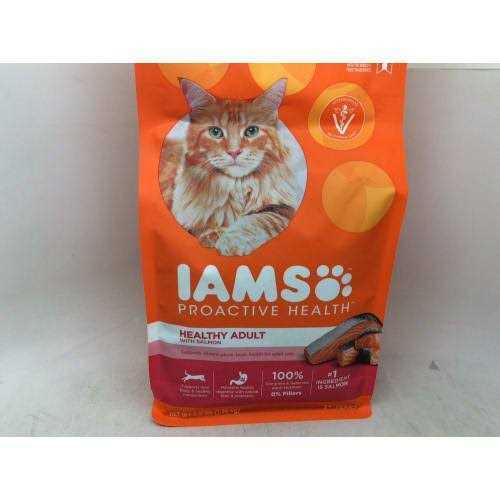 Alternative view of Iams Proactive Health Salmon Adult Dry Cat Food
